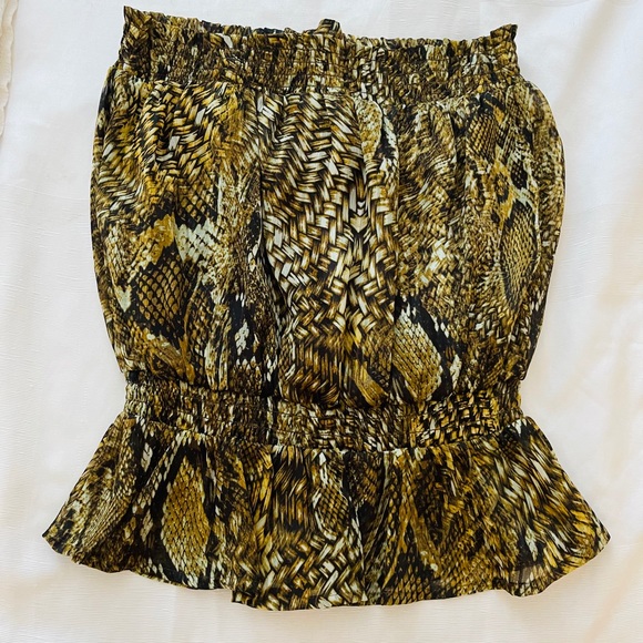 ☀️Beautiful Cache Top😍 - Picture 2 of 5